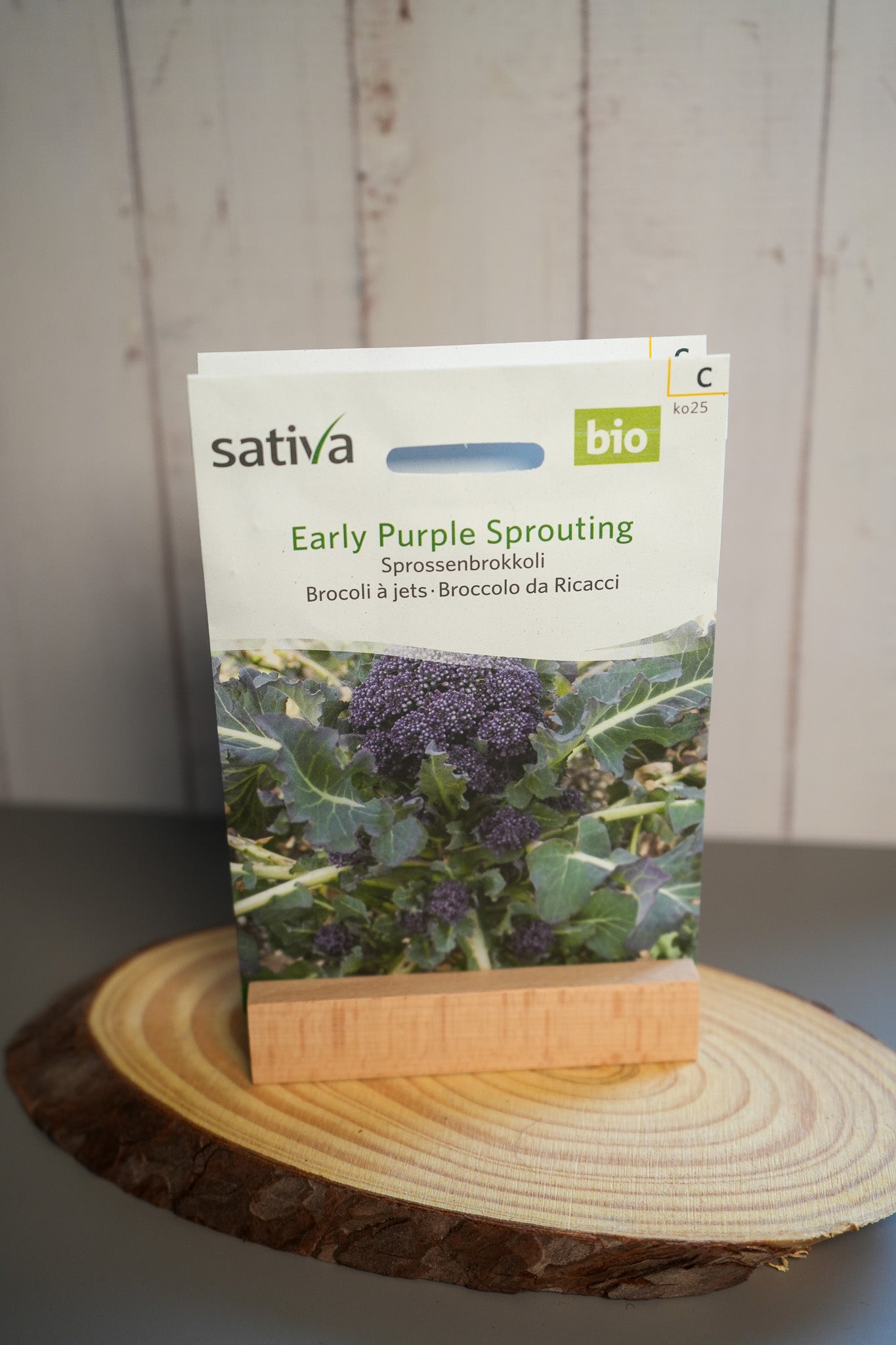Sprossenbrokkoli "Early Purple Sprouting"