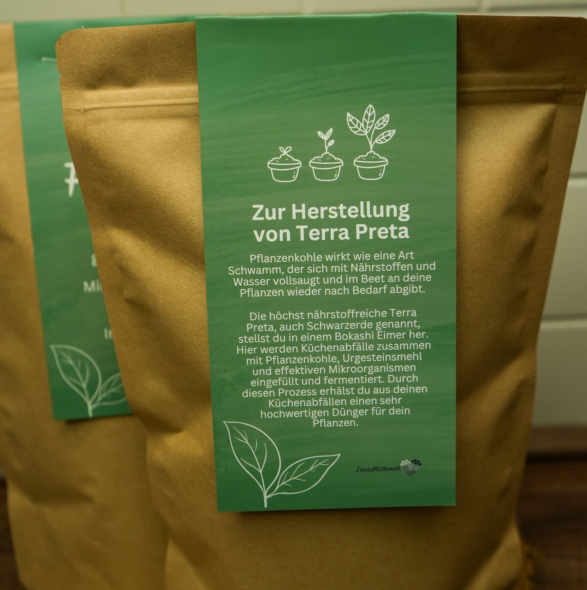Pflanzenkohle für Bokashi / Terra Preta Herstellung mit effektiven Mikroorganismen